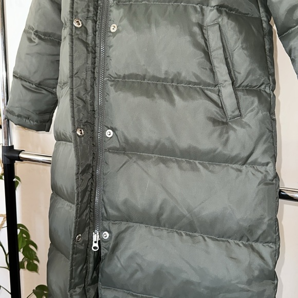 UFS Inc. Peanuts Snoopy *RARE* Women’s Embroidered Down Puffer Coat Jacket - Picture 14 of 16